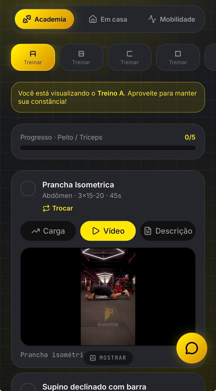 Tela de treino do app com vídeo demonstrativo do exercício